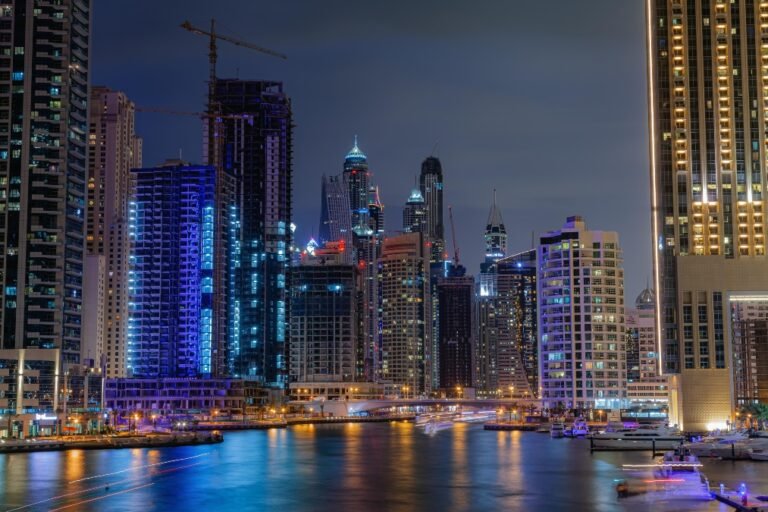 Luxury transparent real estate advisory meeting by PENTA REAL ESTATE